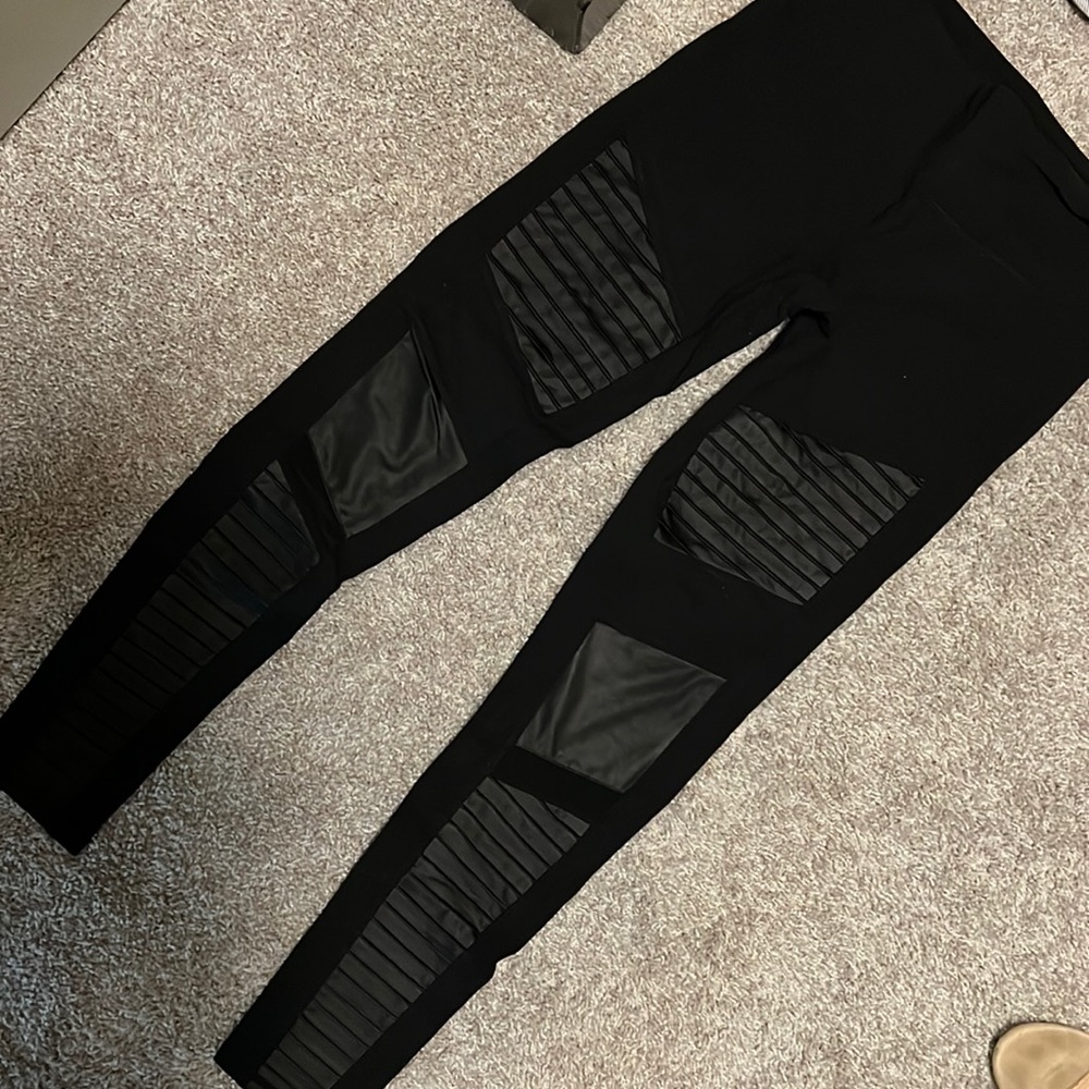ALO Moto Leggings - Black
